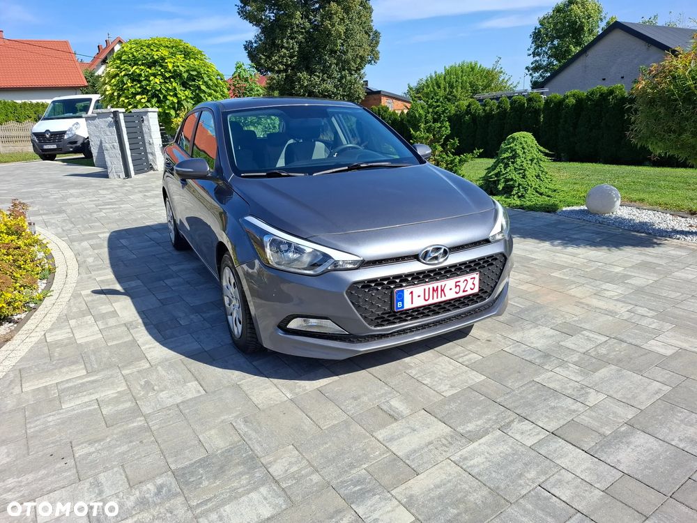 Hyundai i20 1.2 Fresh - 19