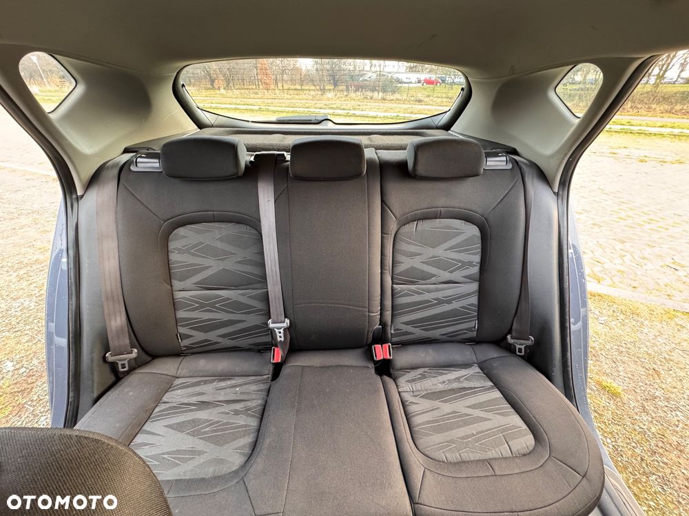Kia Ceed 1.6 CRDi M - 11