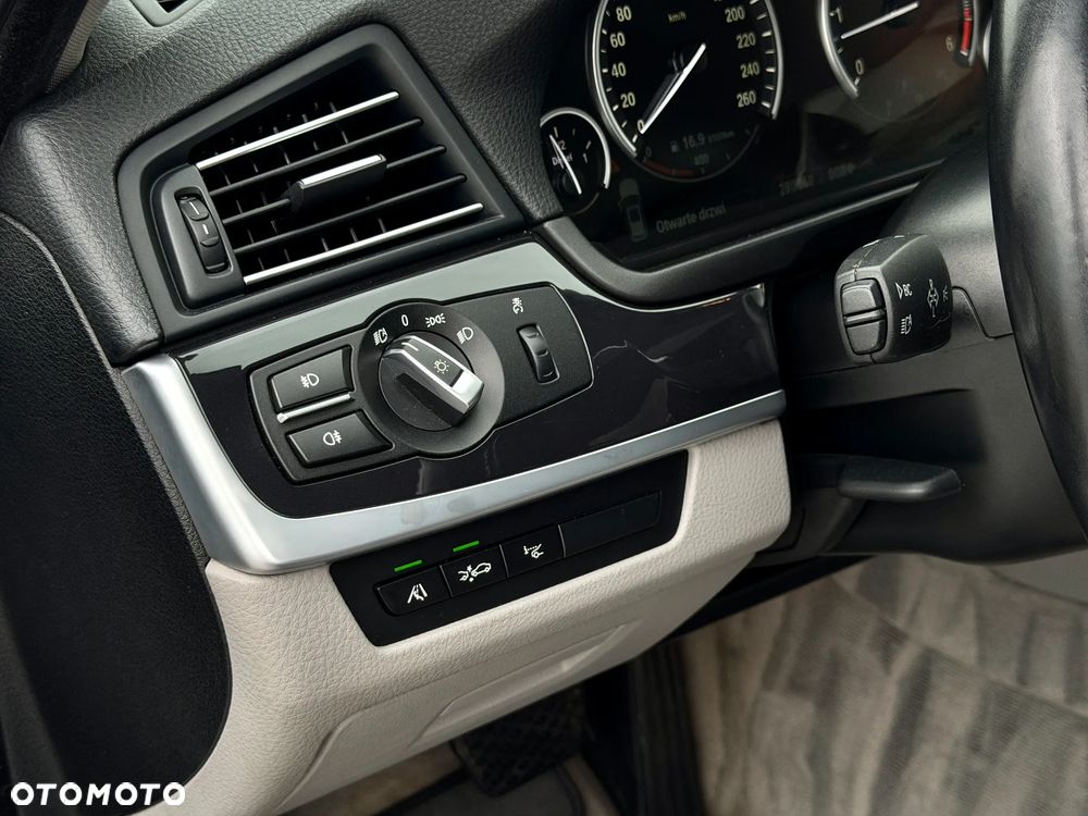 BMW Seria 5 535d xDrive Sport-Aut Modern Line - 14