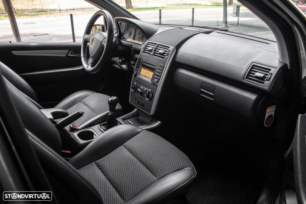 Mercedes-Benz A 160 Elegance - 25