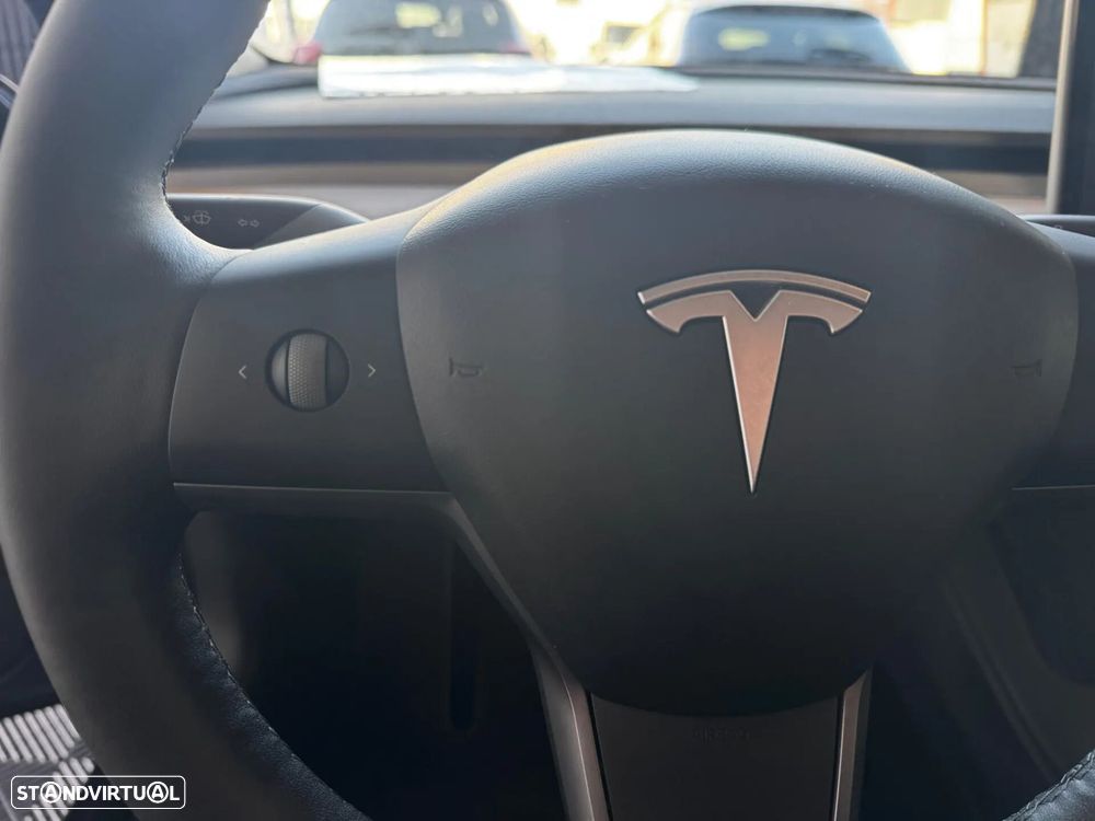 Tesla Model 3 Tração Traseira - 32
