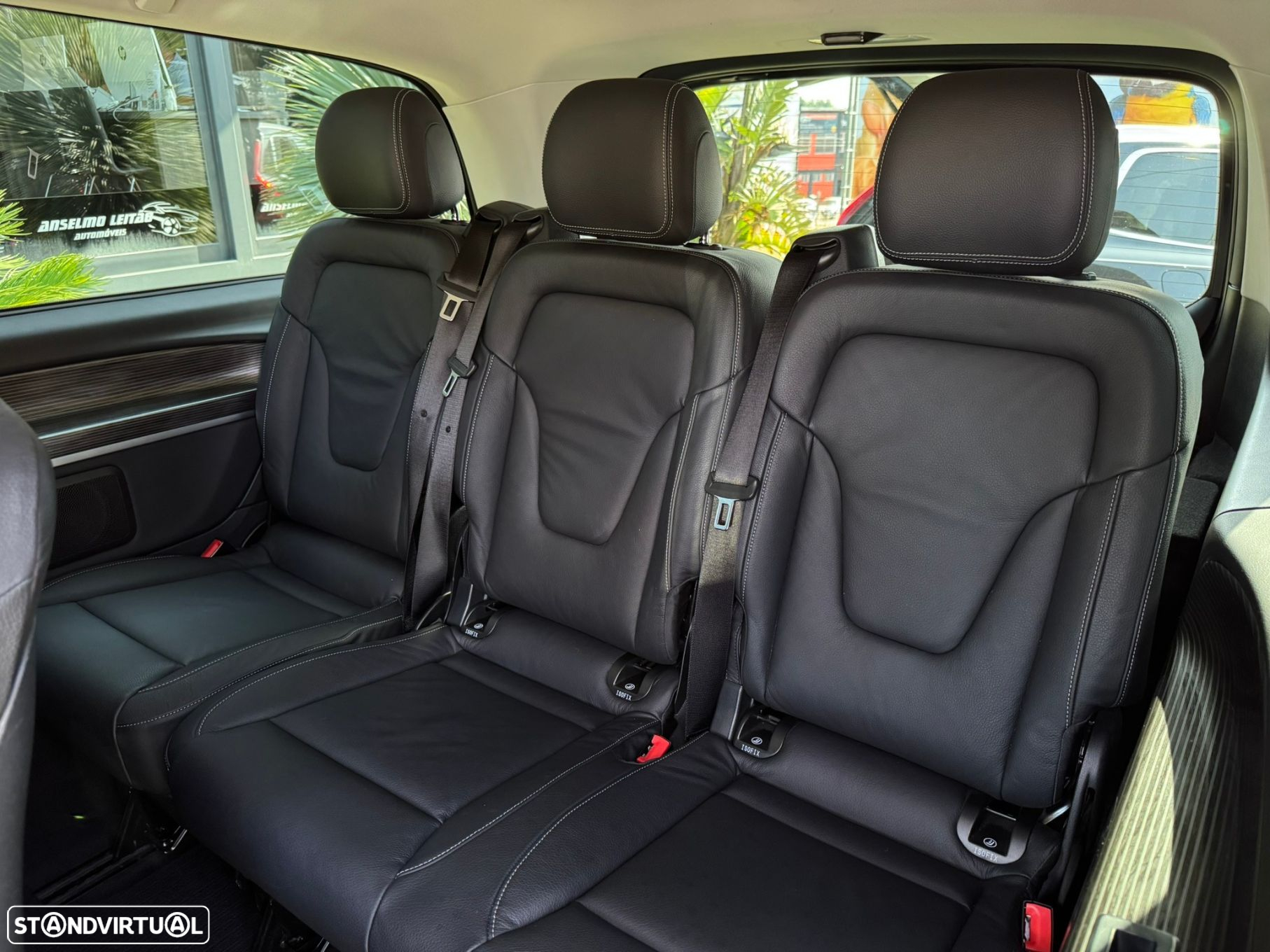 Mercedes-Benz V 300 d Longo Avantgarde - 20