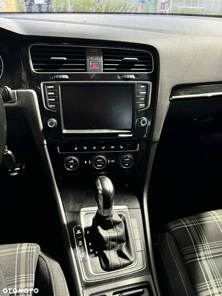 Volkswagen Golf VII 2.0 TDI BMT GTD DSG - 23