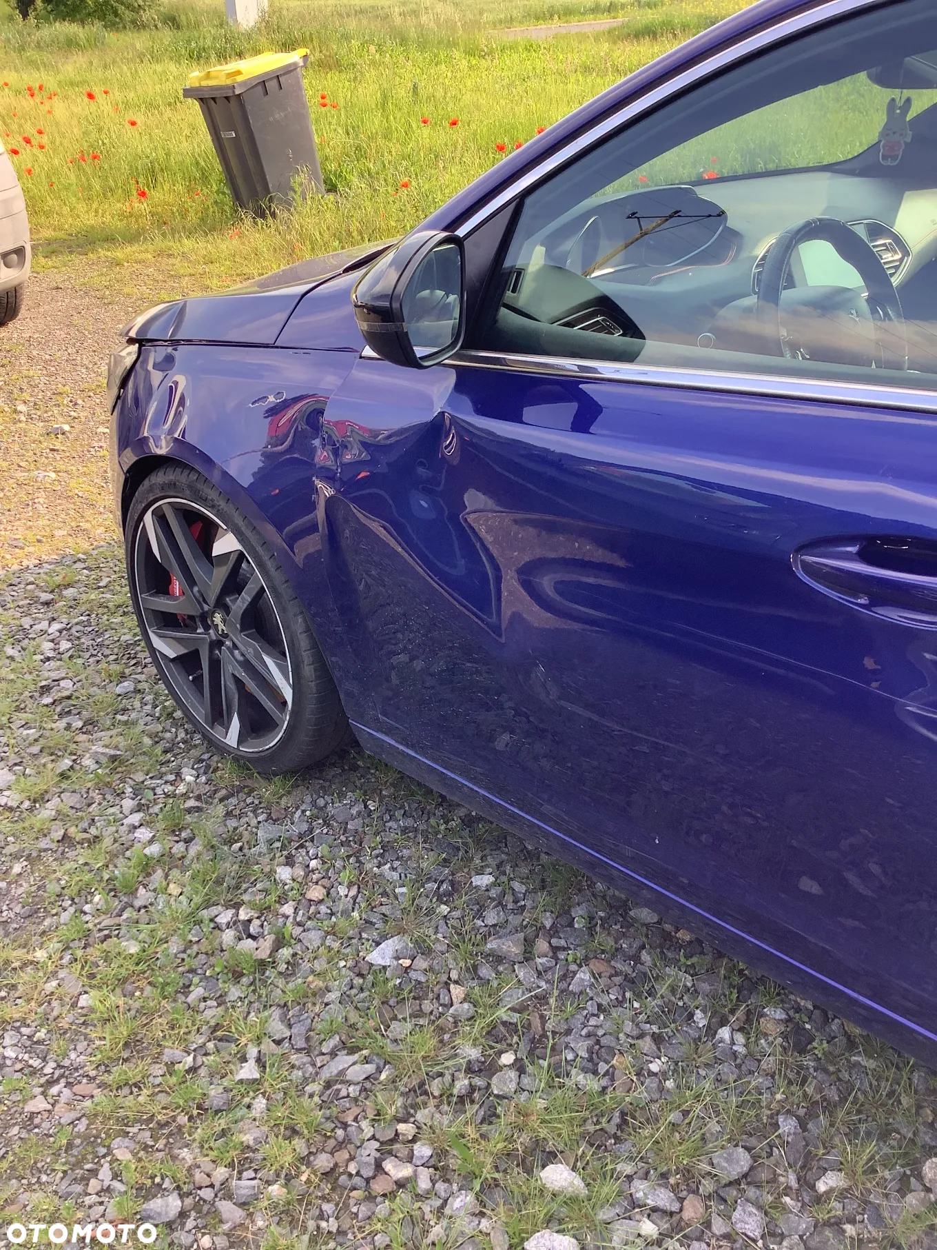 Peugeot 308 1.6 e-THP GTi by Sport S&S - 10