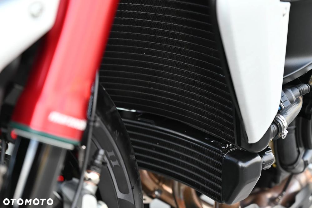 MV AGUSTA Brutale - 26