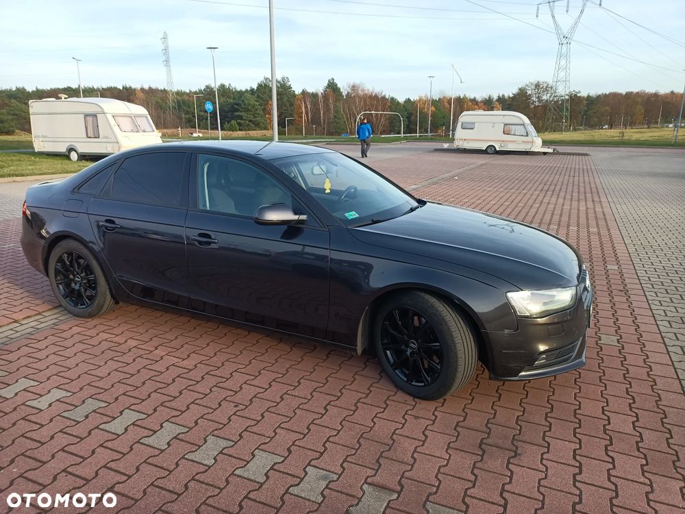 Audi A4 Limousine 2.0 TDI - 4