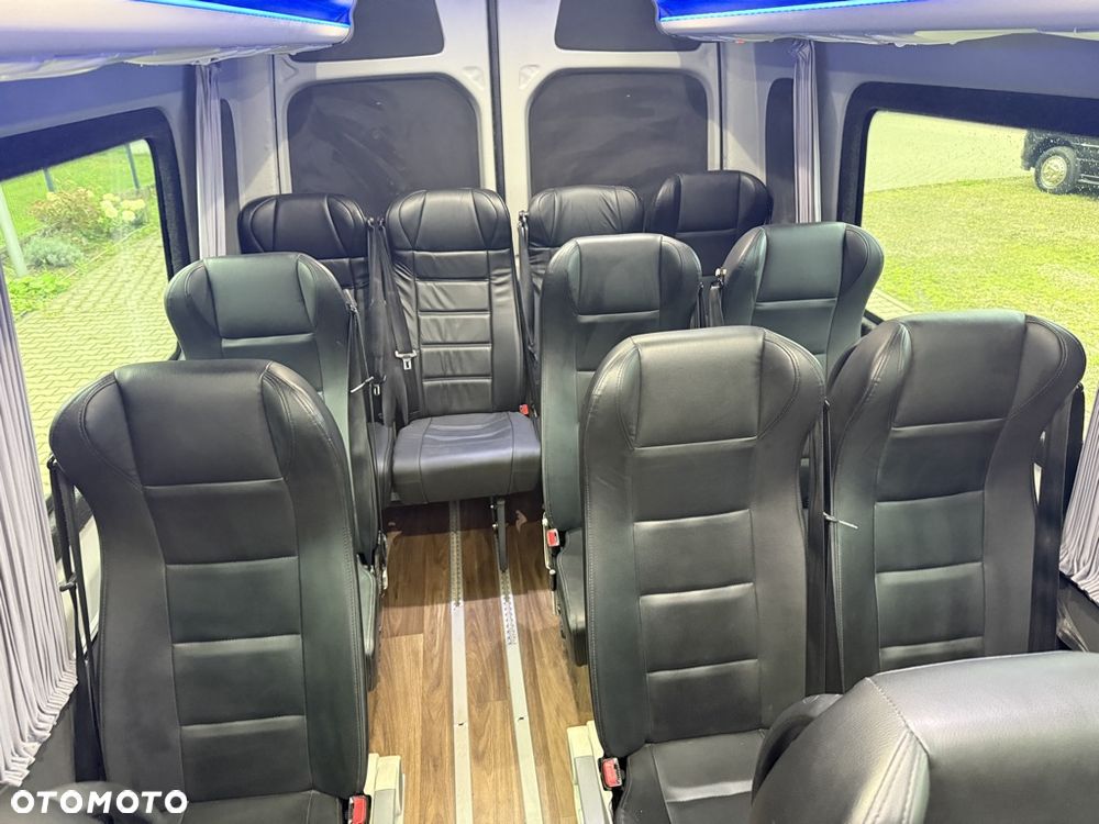 Mercedes-Benz Sprinter 519 - 22