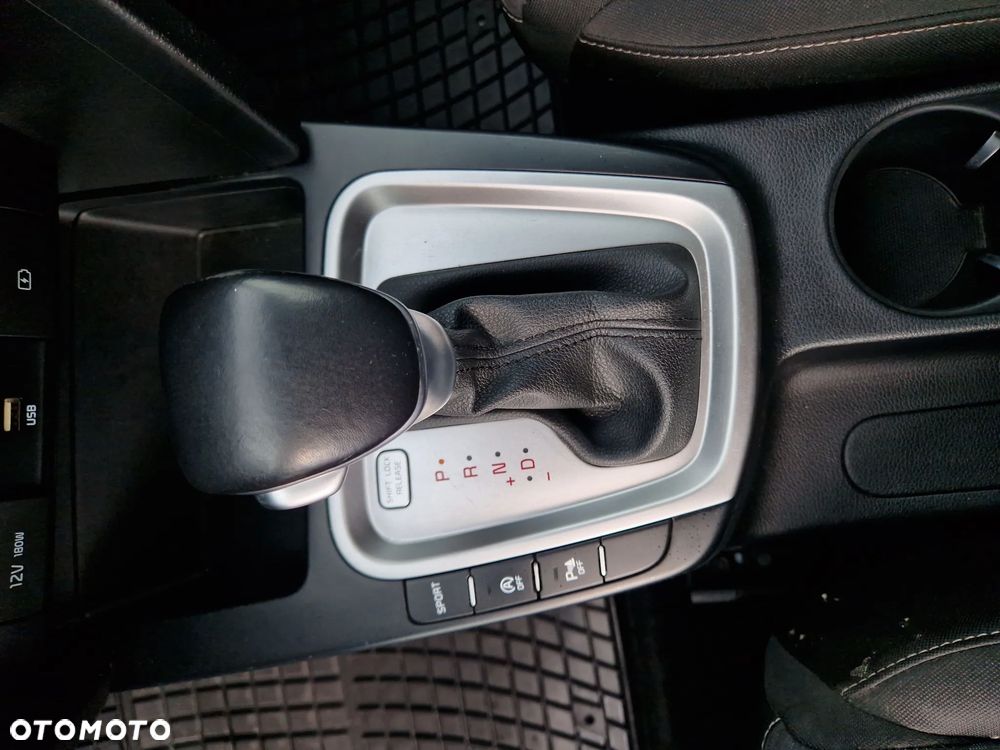 Kia Ceed 1.5 T-GDI M DCT - 24