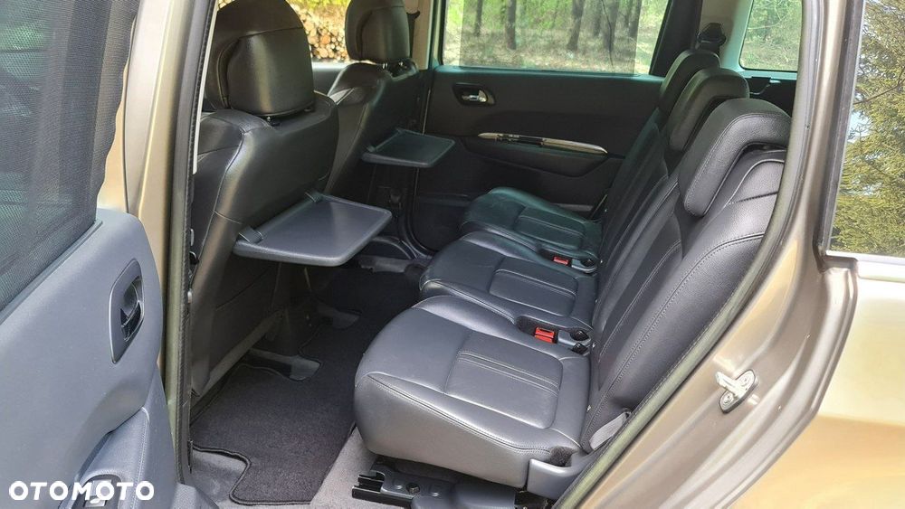 Peugeot 5008 HDI 160 Automatik Allure - 8