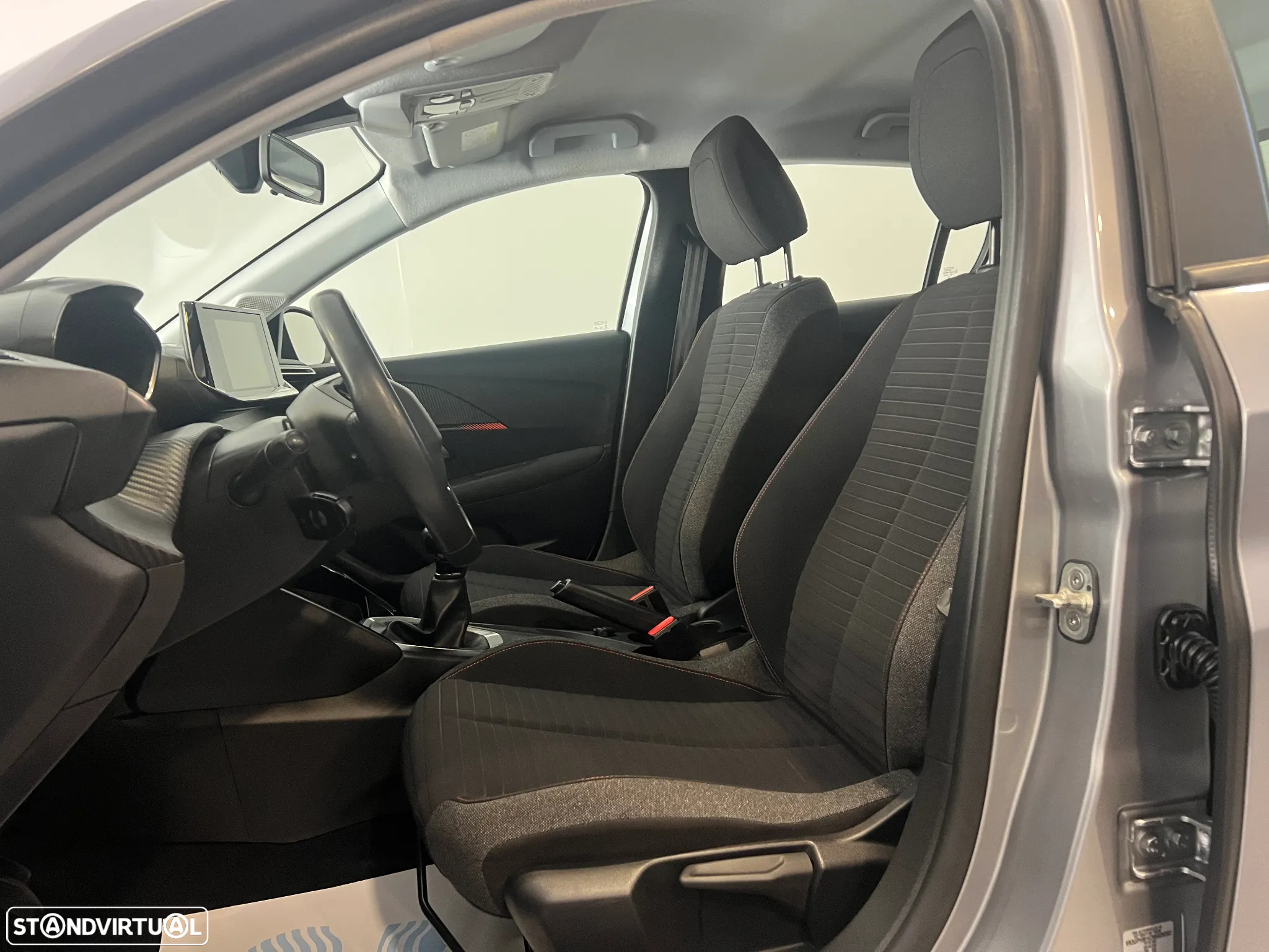 Peugeot 208 1.2 PureTech Active Pack - 19