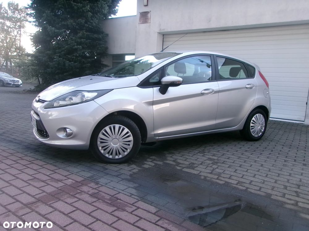Ford Fiesta 1.25 Champions Edition - 17