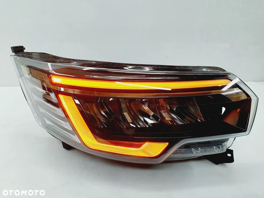 RENAULT TRAFIC 3 LIFT IV FULL LED LAMPA PRAWA PRZÓD 260102899R ORYGINAŁ EU!