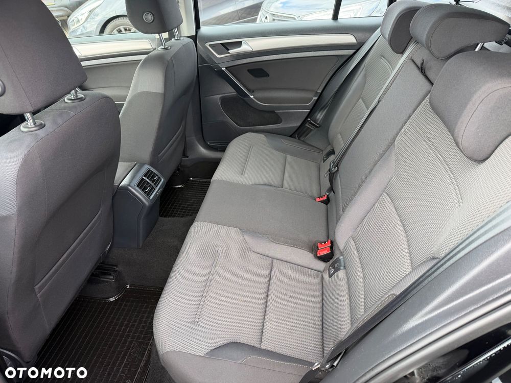 Volkswagen Golf 2.0 BlueTDI Comfortline - 10