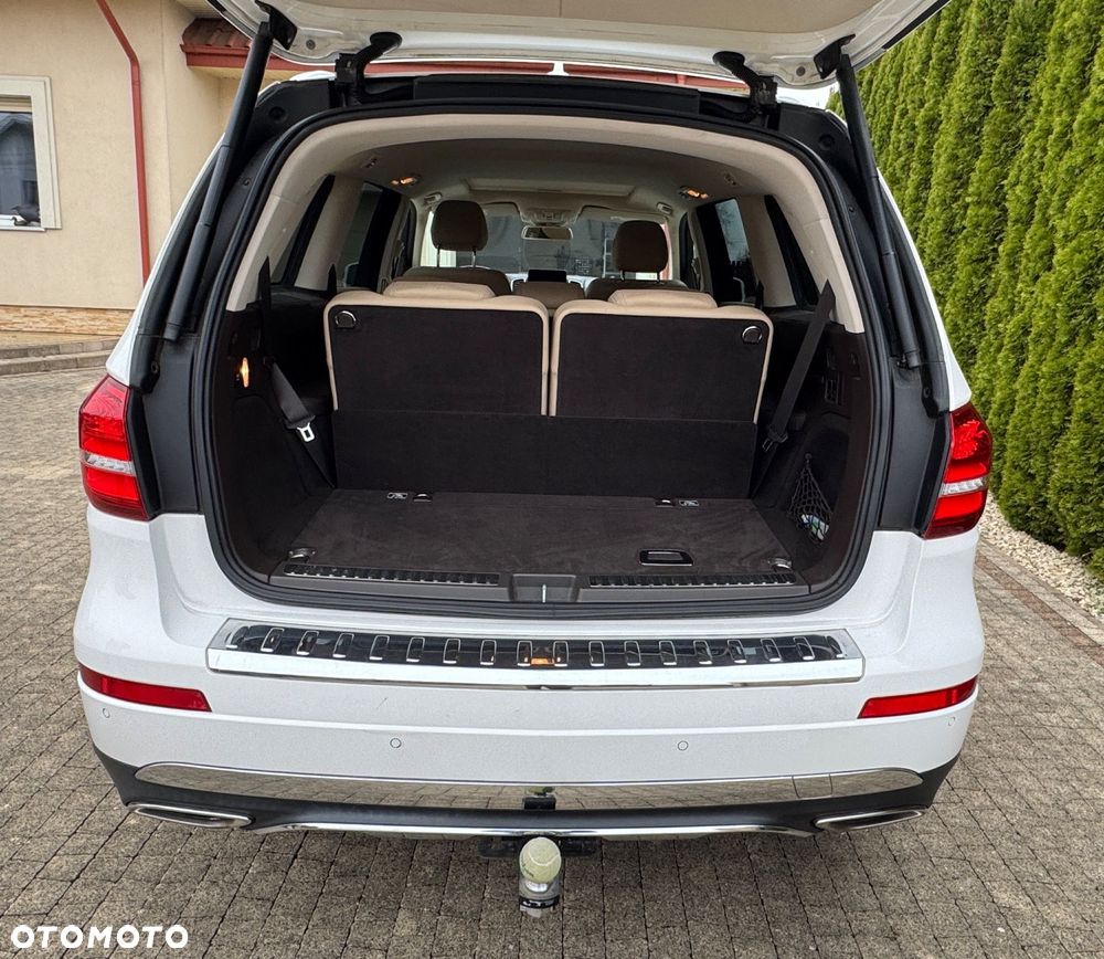 Mercedes-Benz GLS - 13