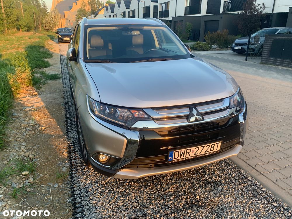 Mitsubishi Outlander - 27