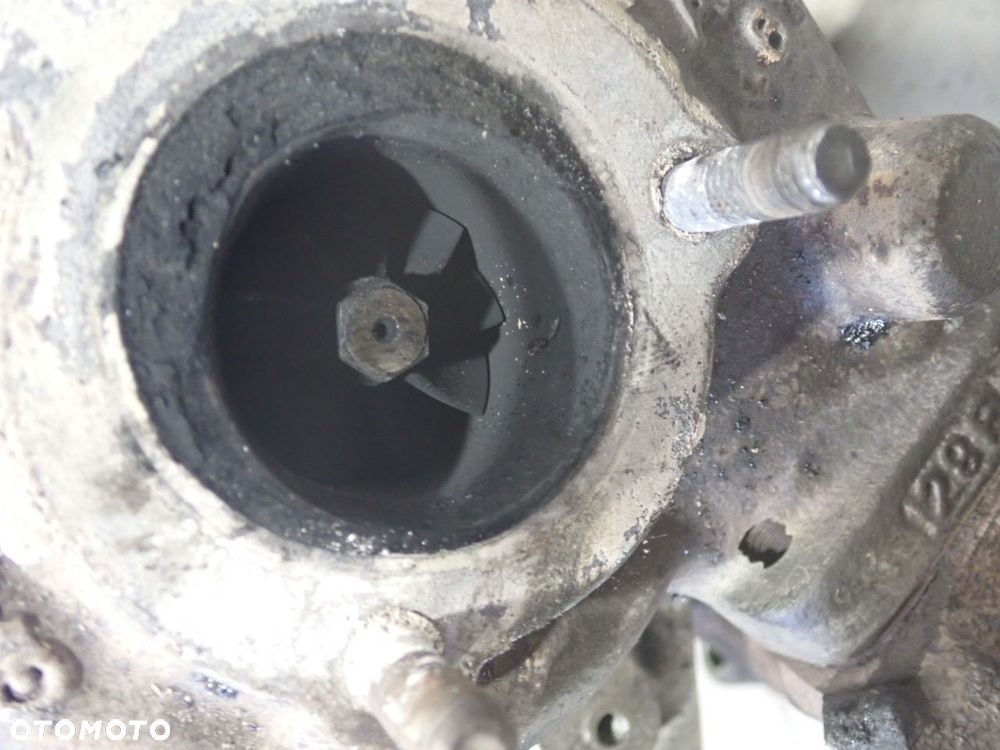 TURBOSPRĘŻARKA VOLKSWAGEN PASSAT 1.9 038145702J GT1719VA - 4