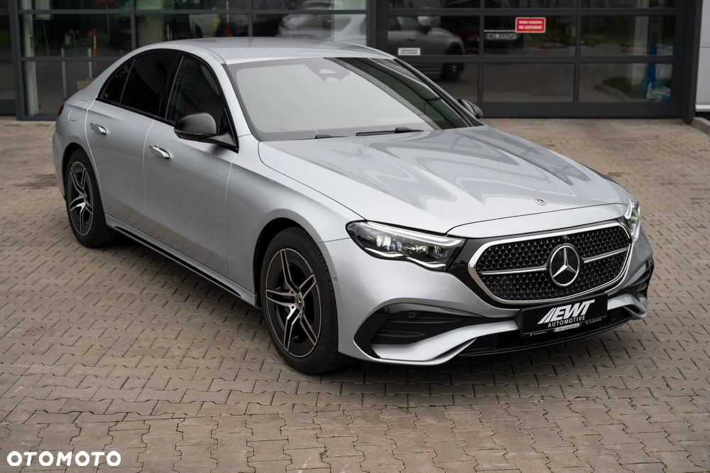 Mercedes-Benz Klasa E 220 d mHEV 4-Matic AMG 9G-Tronic - 2