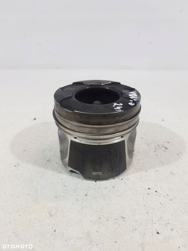 tłok 81l123 volvo v70 xc60 xc70 s60 s80 2.4d d5244t12 - 4