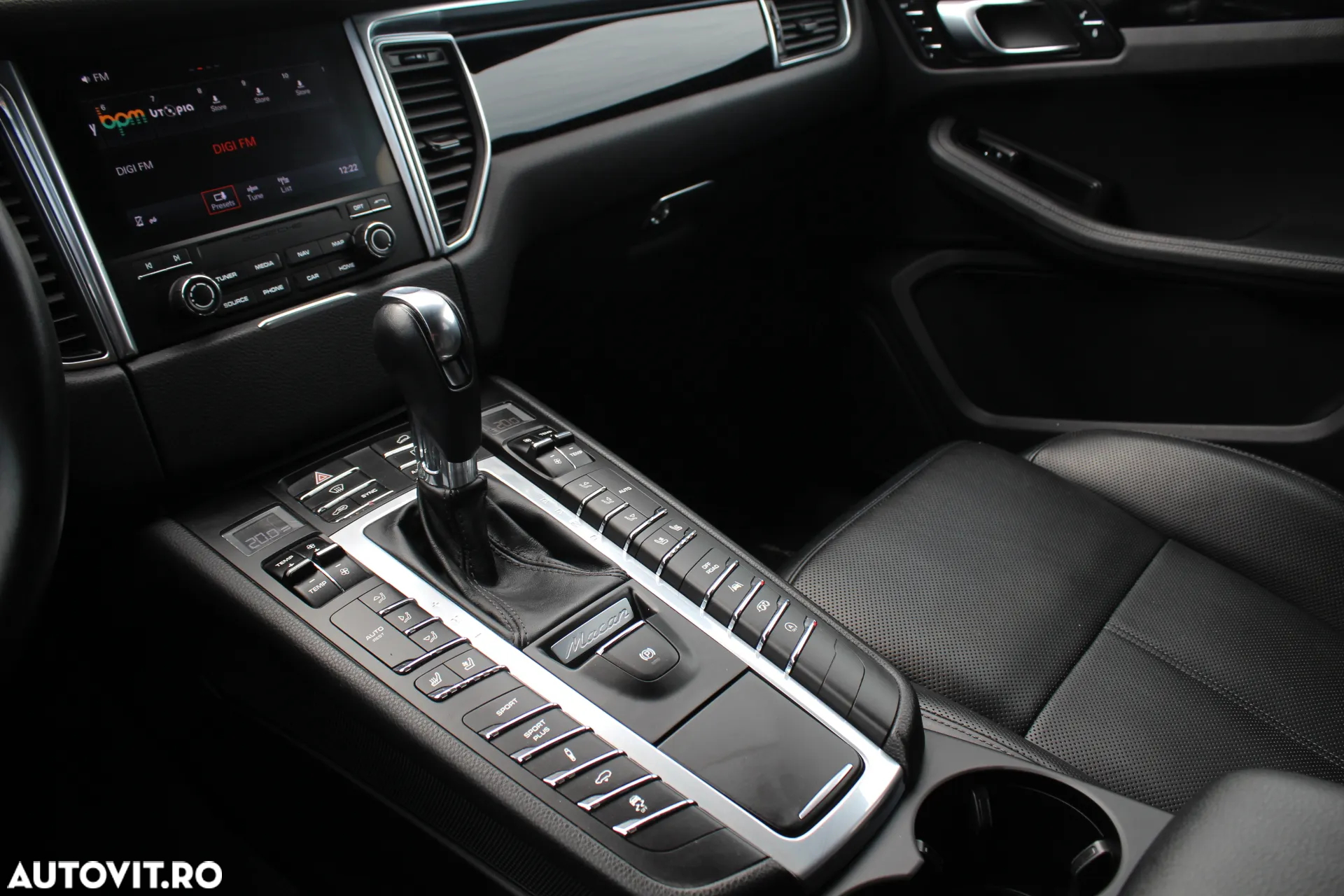 Porsche Macan Standard - 10