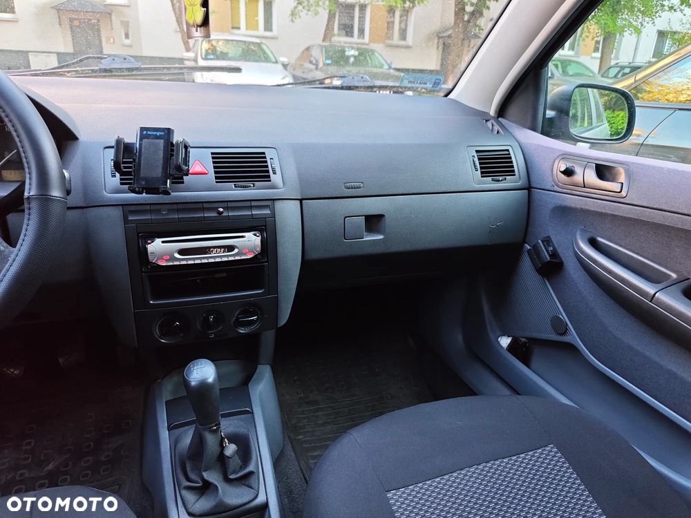 Skoda Fabia - 14