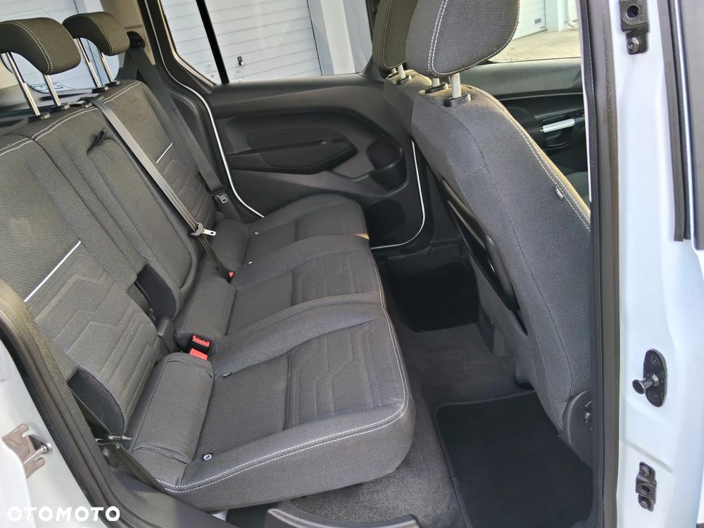 Ford Tourneo Connect - 30