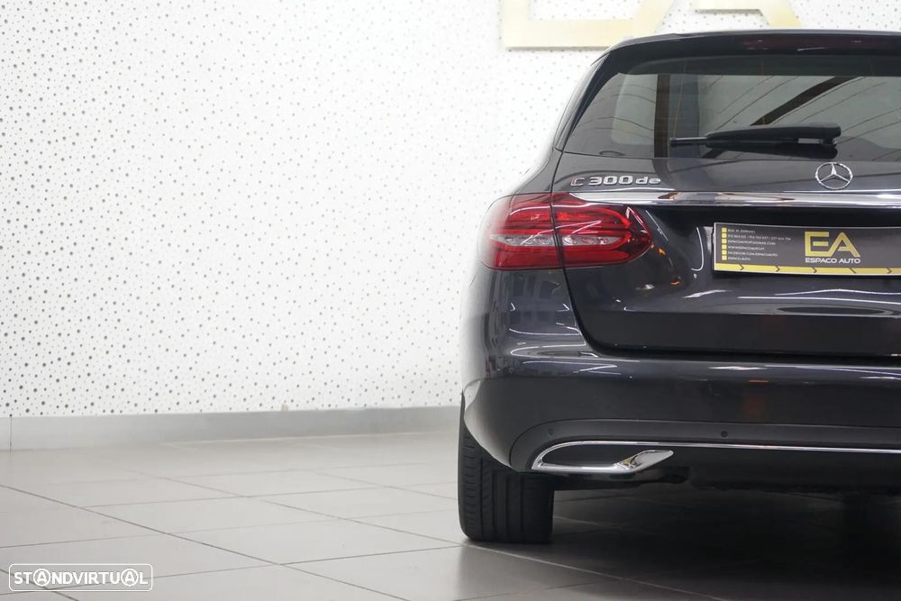 Mercedes-Benz C 300 de Edition - 44
