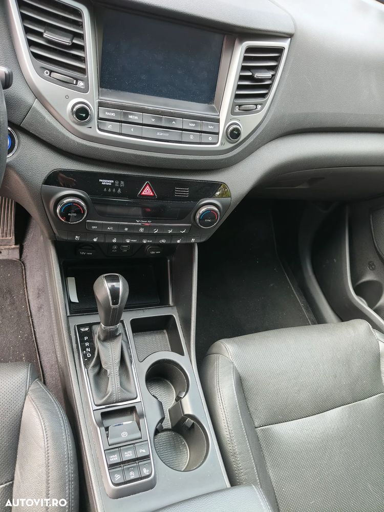 Hyundai Tucson - 12