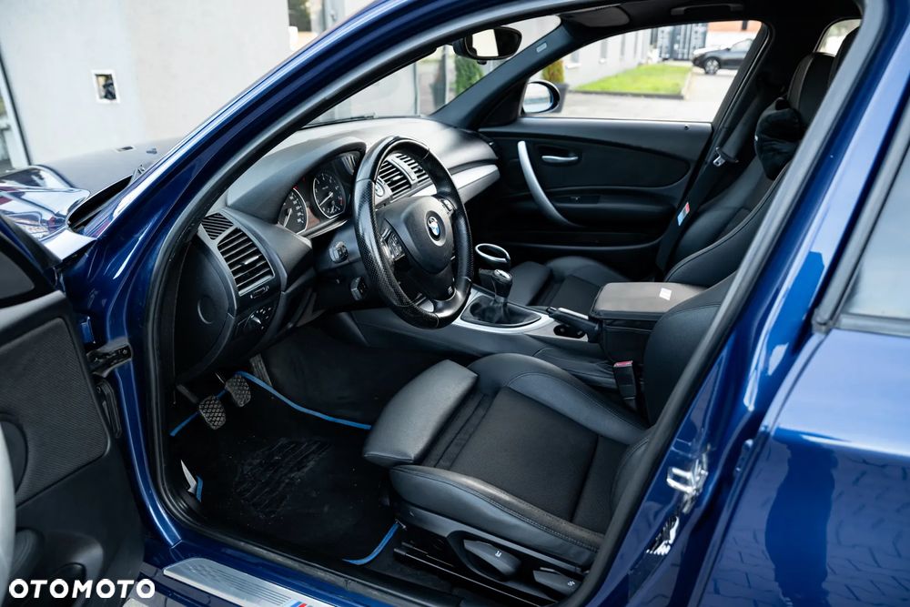 BMW Seria 1 120i Edition Sport - 16