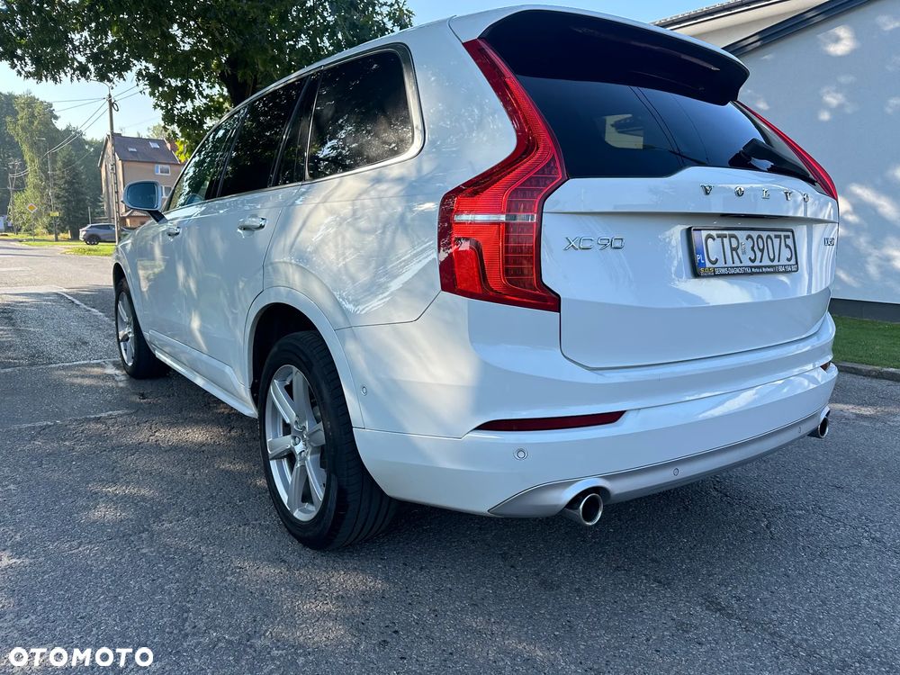 Volvo XC 90 D5 AWD Momentum - 3