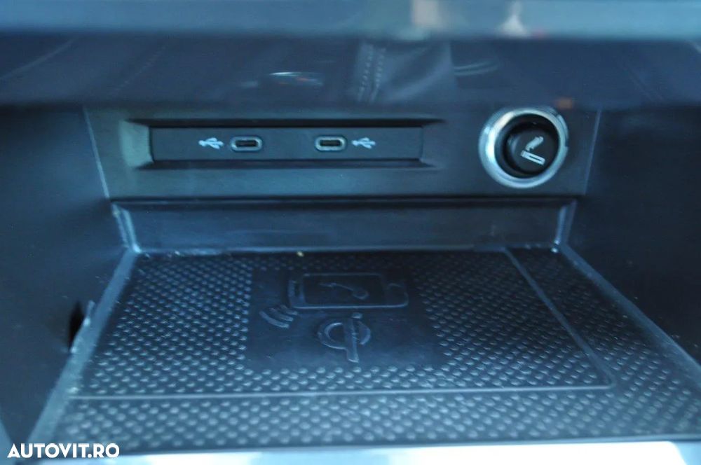 Volkswagen Tiguan 2.0 TDI SCR 4MOTION DSG R-Line - 24