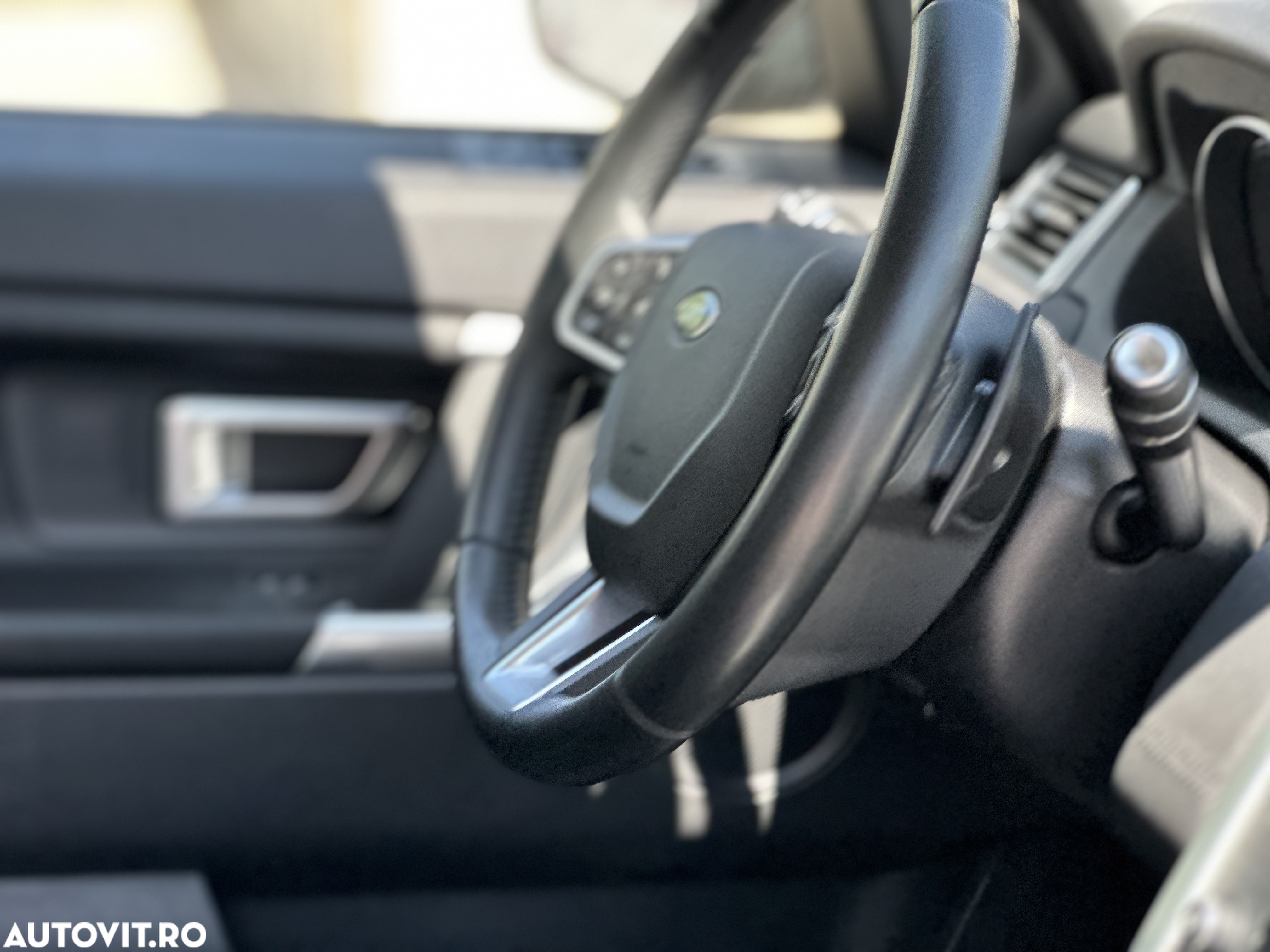 Land Rover Discovery Sport 2.0 l TD4 HSE Luxury Aut. - 32