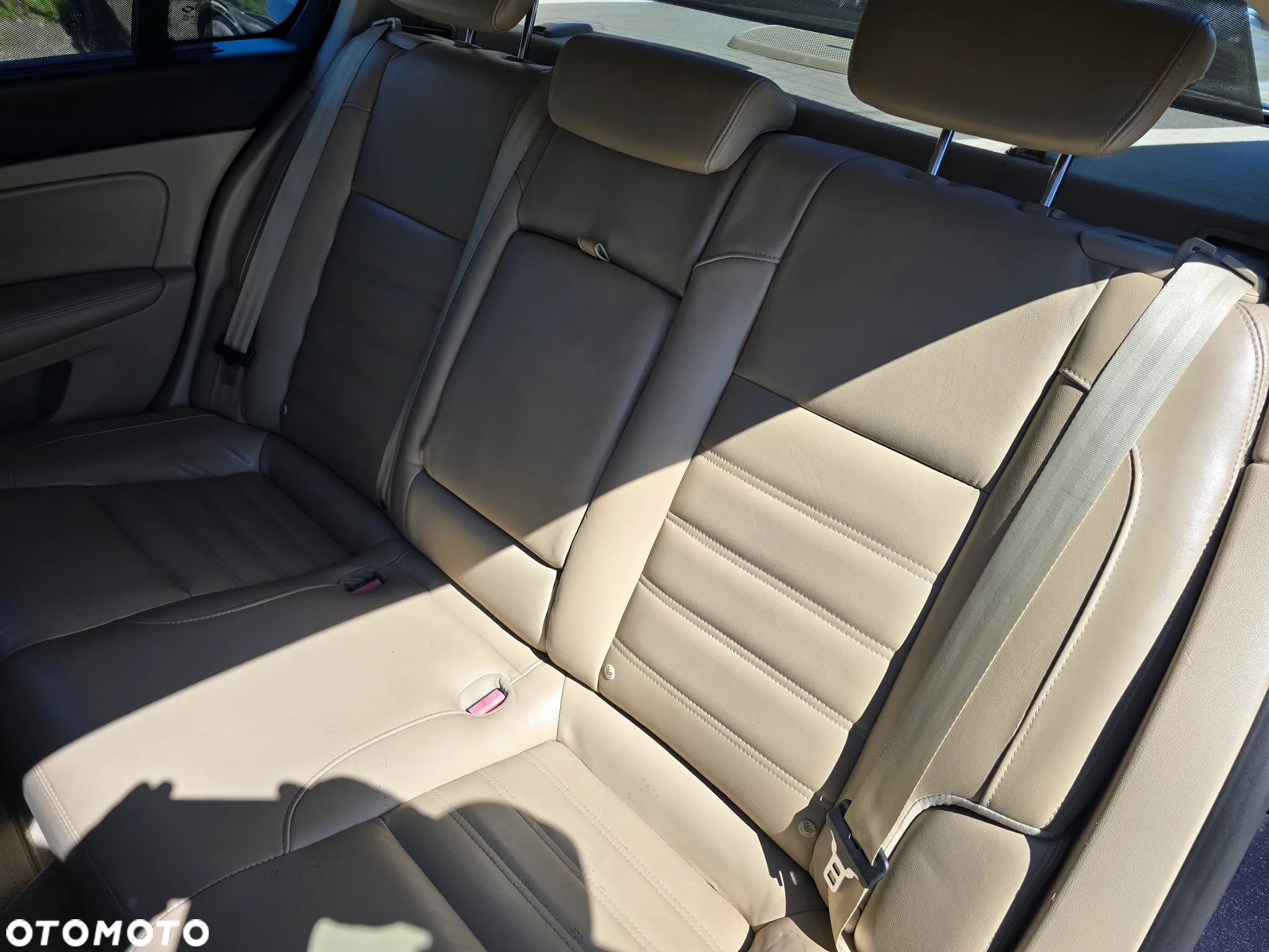 Renault Latitude V6 dCi 240 FAP - 15