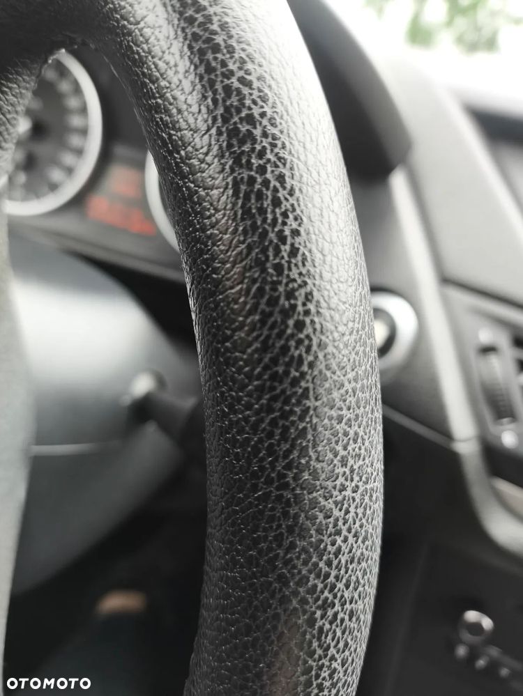 BMW X1 sDrive18i - 27