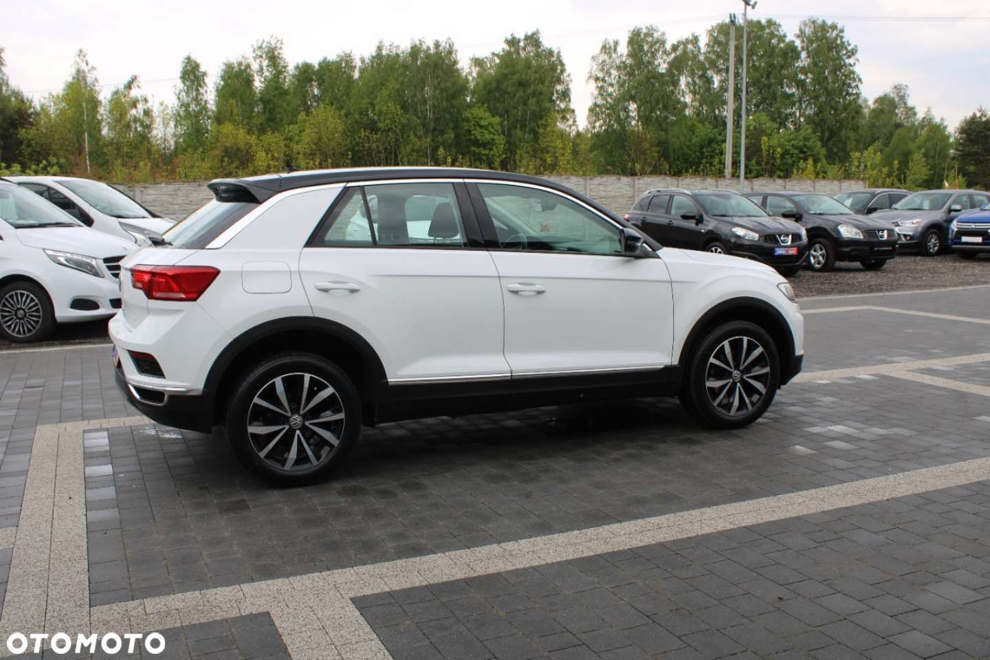 Volkswagen T-Roc - 11