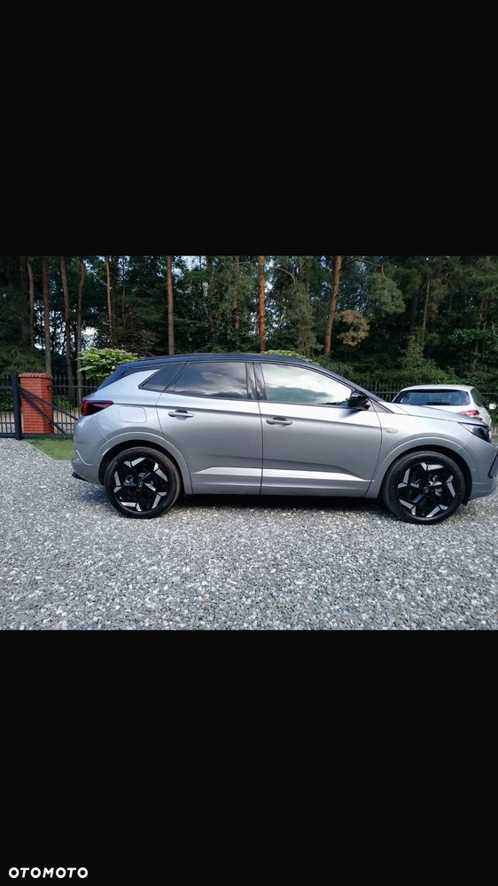Opel Grandland Plug-in-Hybrid 1.6 DI Automatik GSe - 2