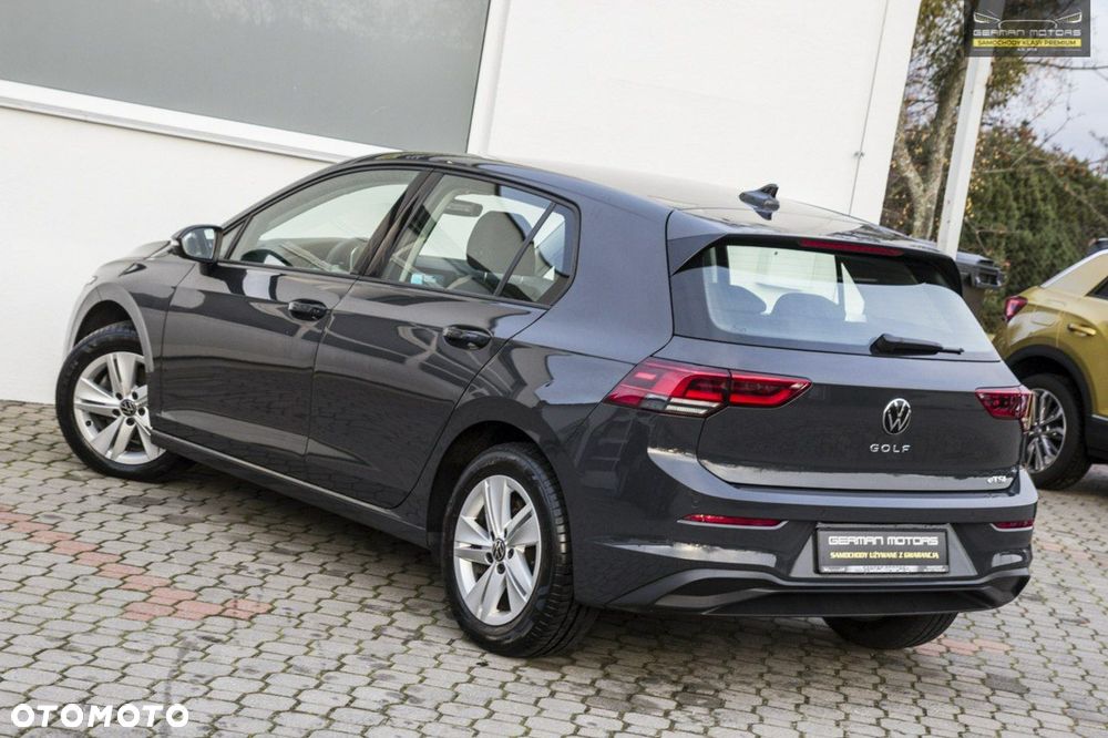 Volkswagen Golf - 6