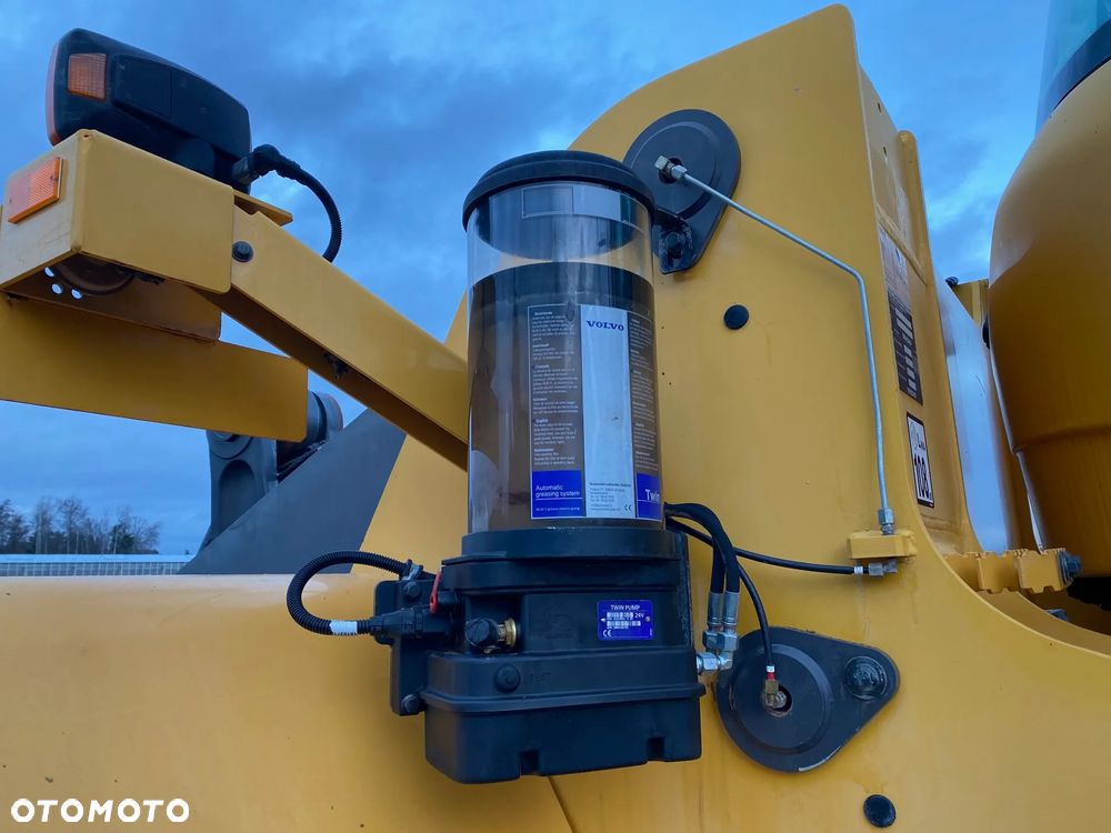 Volvo L150G, WAGA W ŁYŻCE, z NIEMIEC, SERWISOWANA W VOLVO, SUPER UTRZYMANA - 18