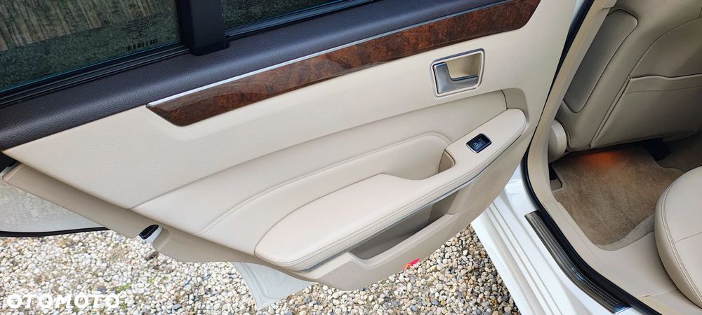 Mercedes-Benz Klasa E 350 4Matic BlueEFFICIENCY 7G-TRONIC Avantgarde - 16