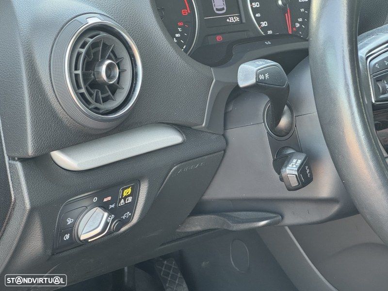 Audi A3 Sportback 2.0 TDI Design - 7