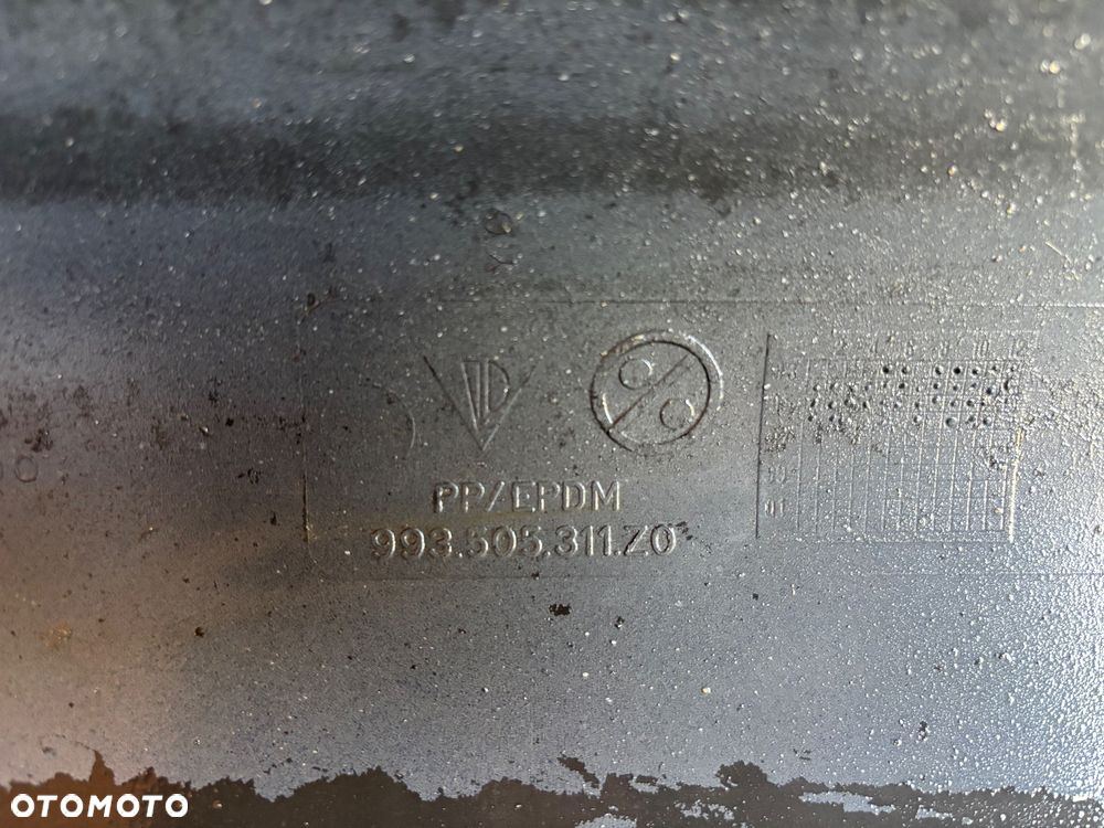 Porsche 911  993 Zderzak przedni - 9