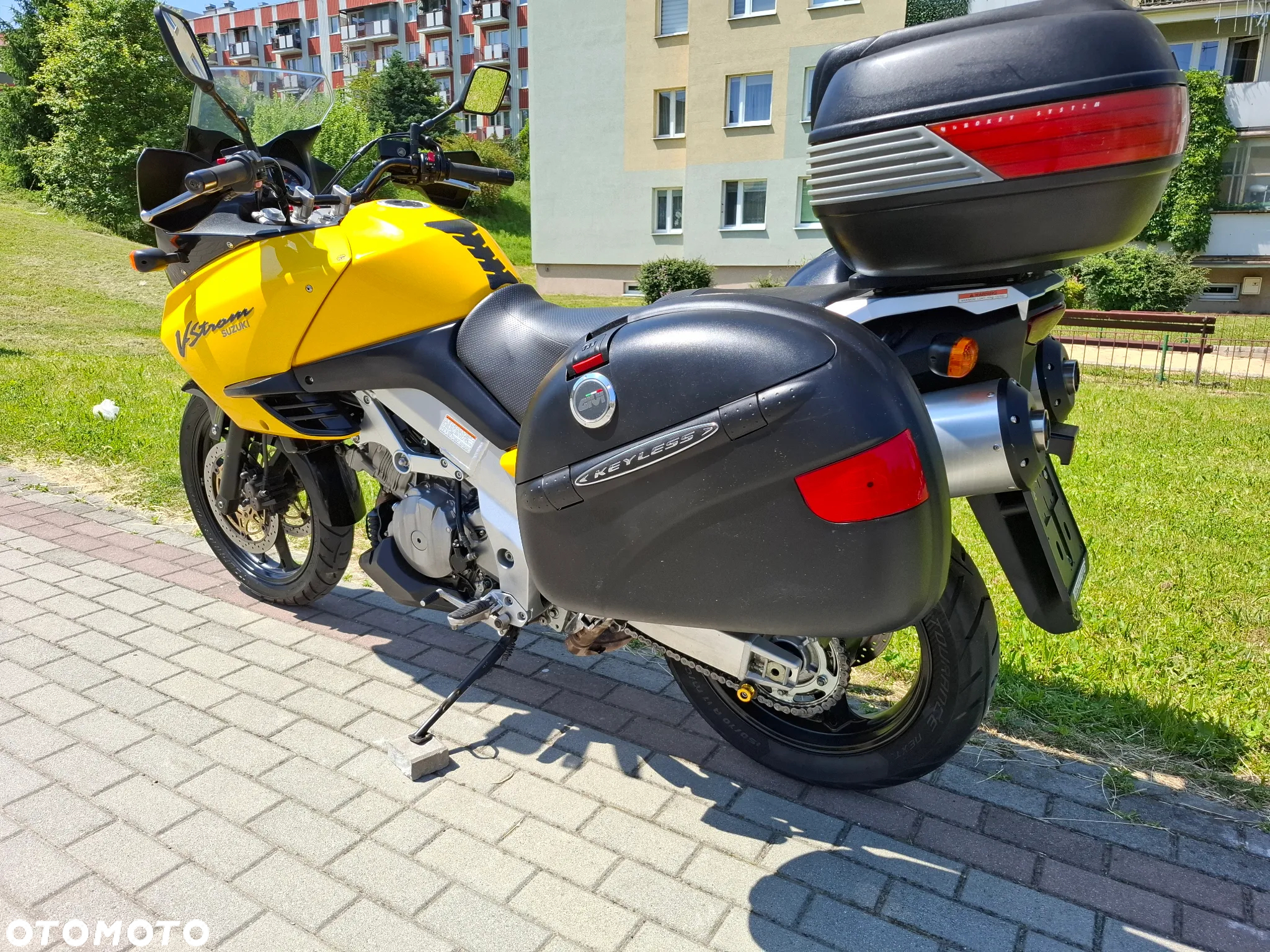 Suzuki DL - 2