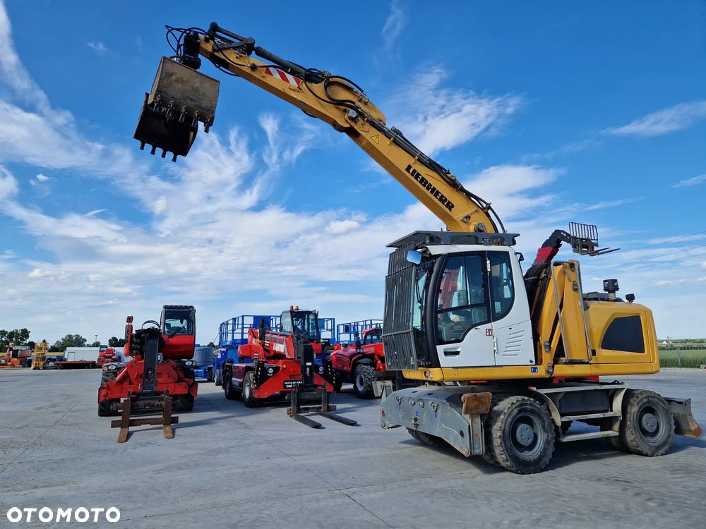 Liebherr A 914 Litronic jak TEREX CAT SENNEBOGEN M497 - 27