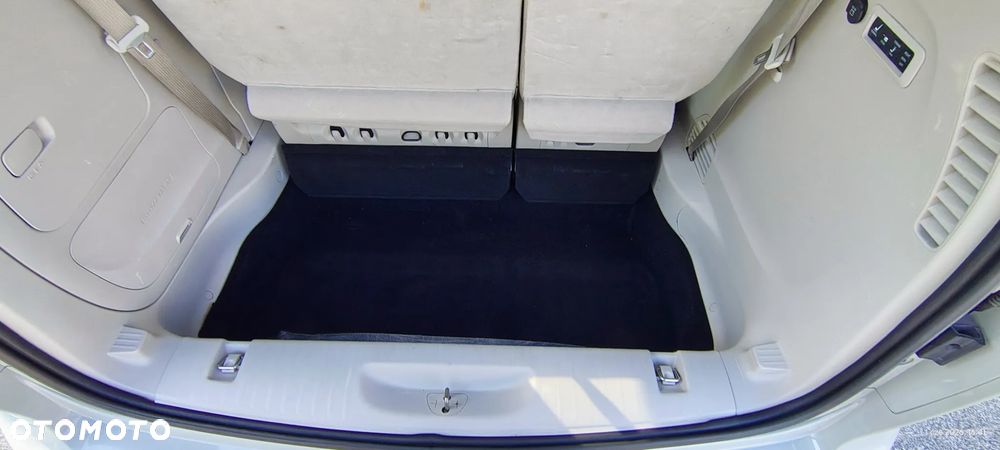 Chrysler Pacifica - 21