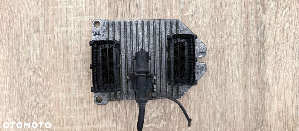 STEROWNIK SILNIKA KOMPUTER ECU OPEL VECTRA C 1.8 16V 55352666 - 1