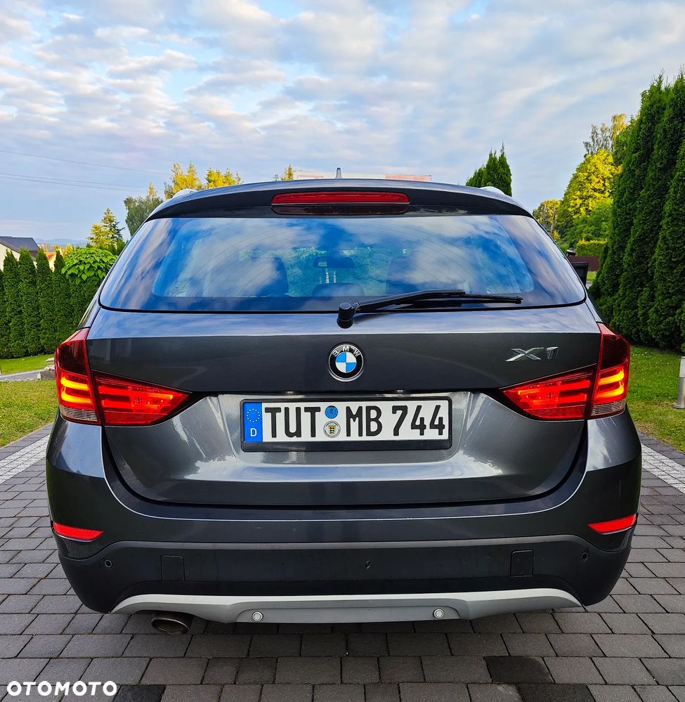 BMW X1 sDrive18d xLine - 18