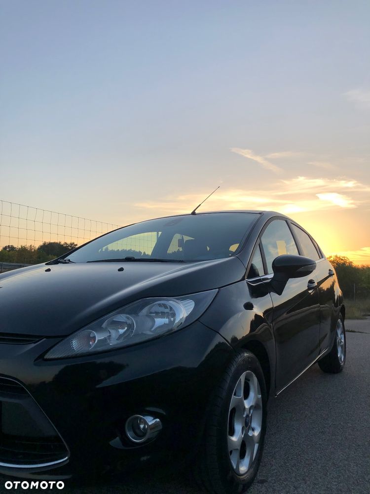Ford Fiesta - 2