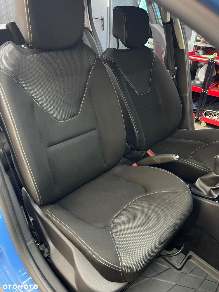 Renault Clio 1.2 16V Limited - 17