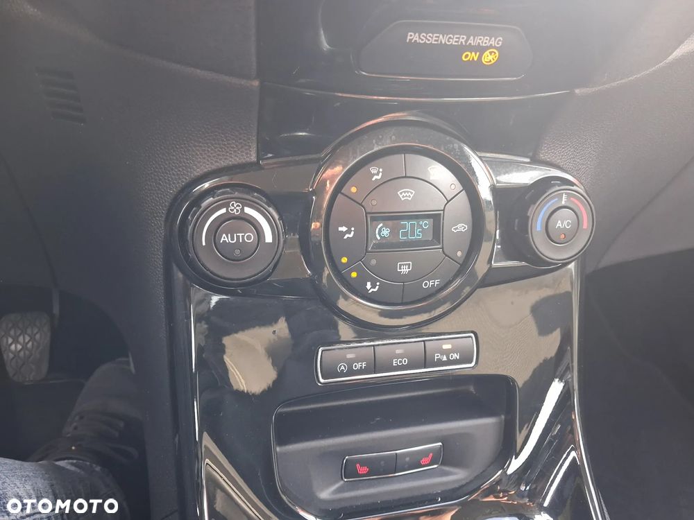 Ford Fiesta 1.0 EcoBoost STart-Stop Titanium - 15