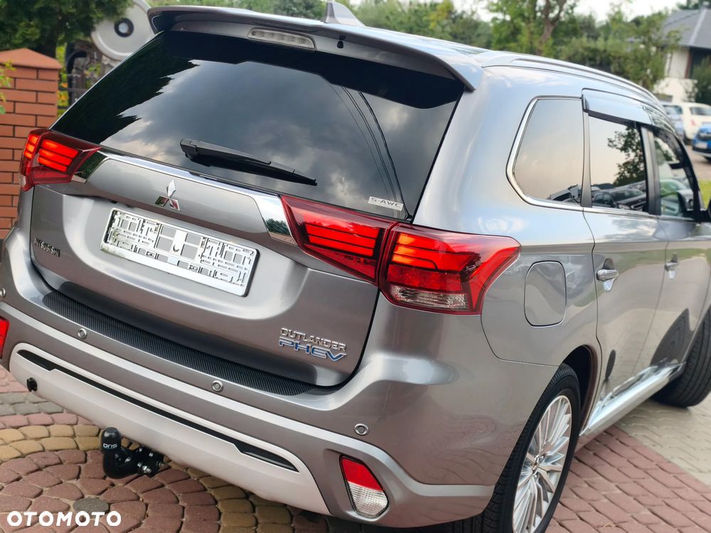 Mitsubishi Outlander 2.4 4WD Diamant+ - 13
