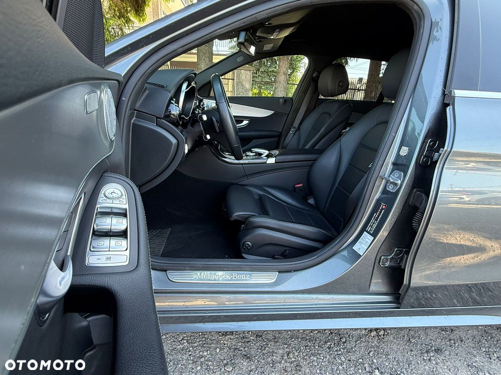 Mercedes-Benz Klasa C 220 d 4-Matic 9G-TRONIC - 11